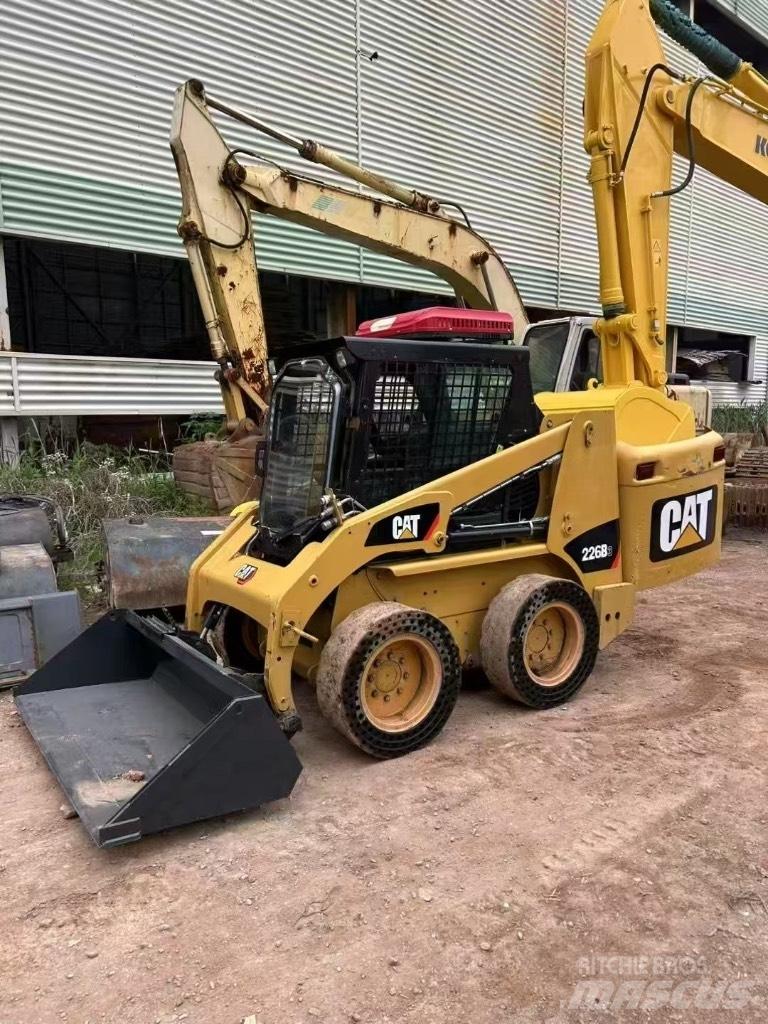 CAT 226 B 3 Schrankladers