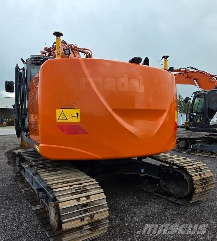 Hitachi ZX225USRLC-6 Rupsgraafmachines