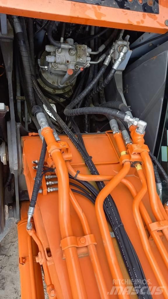 Hitachi ZX 210 LC Rupsgraafmachines