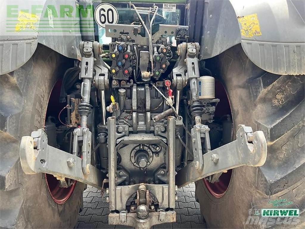 Fendt 933 vario s4 Tractoren
