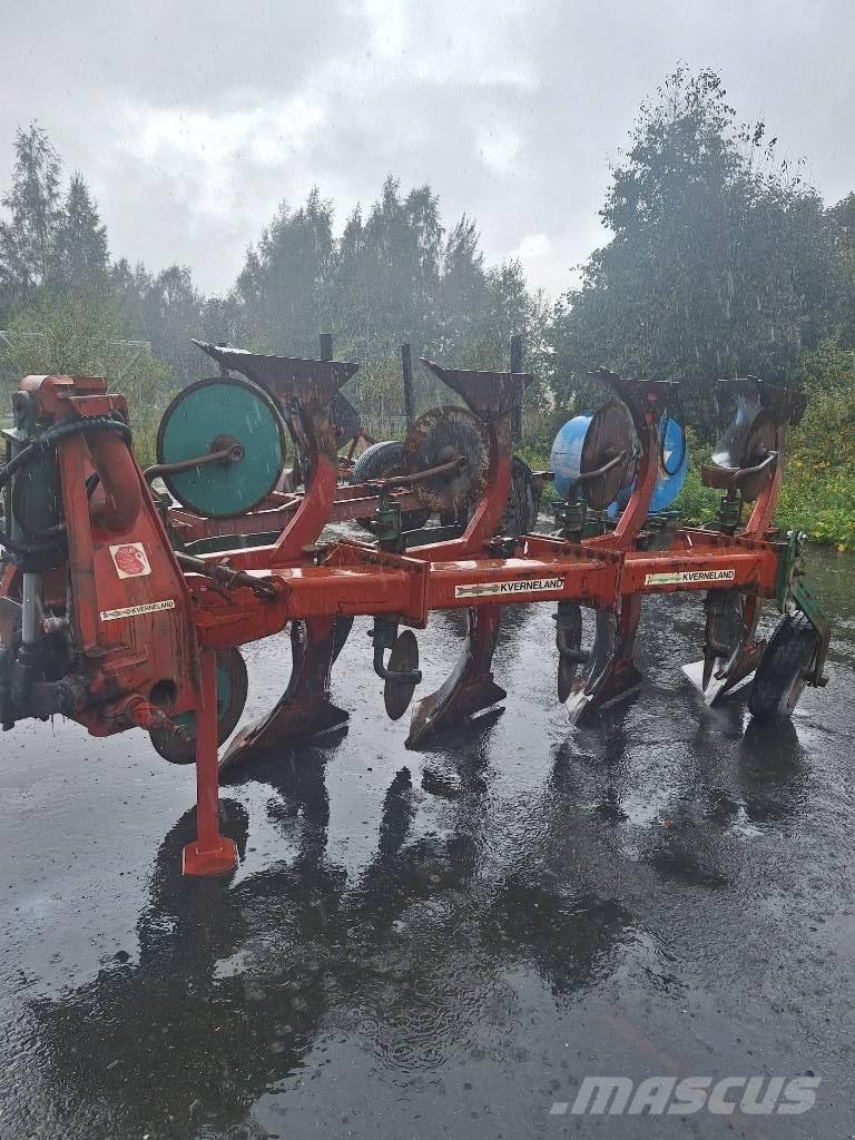 Kverneland W2 Wentelploegen