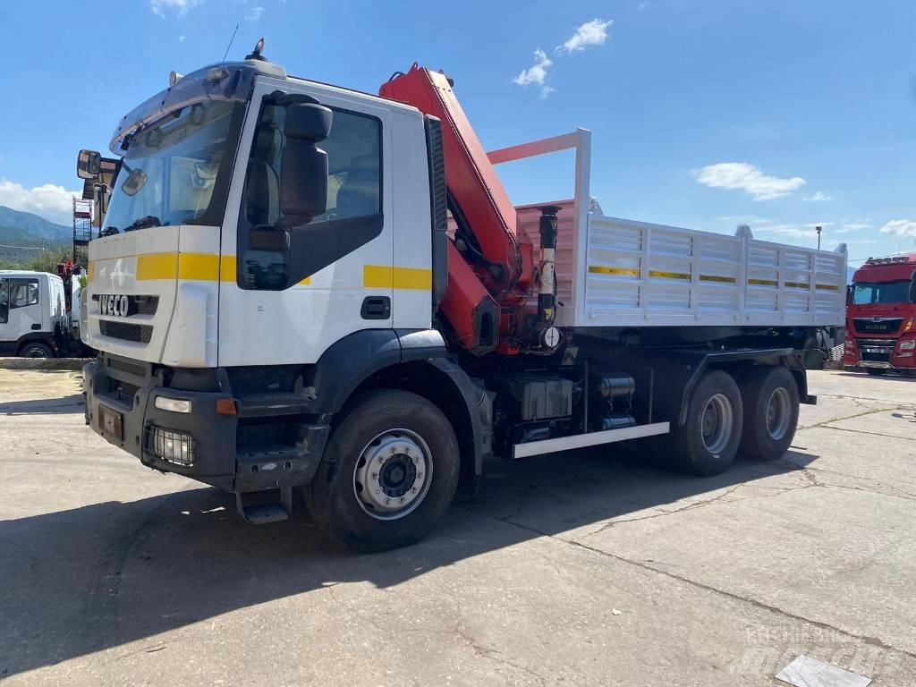 Iveco Trakker 360 Vlakke laadvloer met kraan
