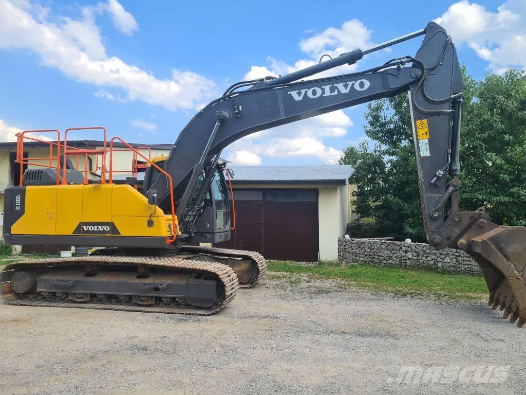 Volvo EC 220 E Rupsgraafmachines