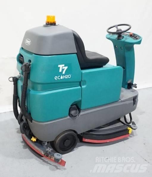 Tennant T7 Schrobzuigmachines