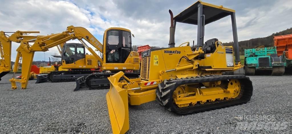 Komatsu D 21 P-8 Rupsdozers
