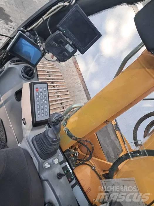 Liebherr R 926 LC Rupsgraafmachines