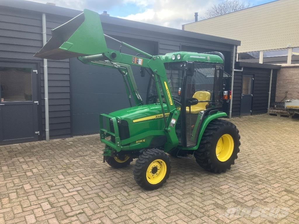 John Deere 3036 E Compacttrekkers