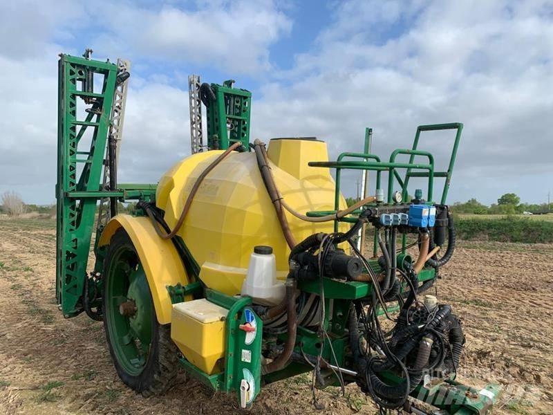 Pacific 3000 lts Getrokken spuitmachines