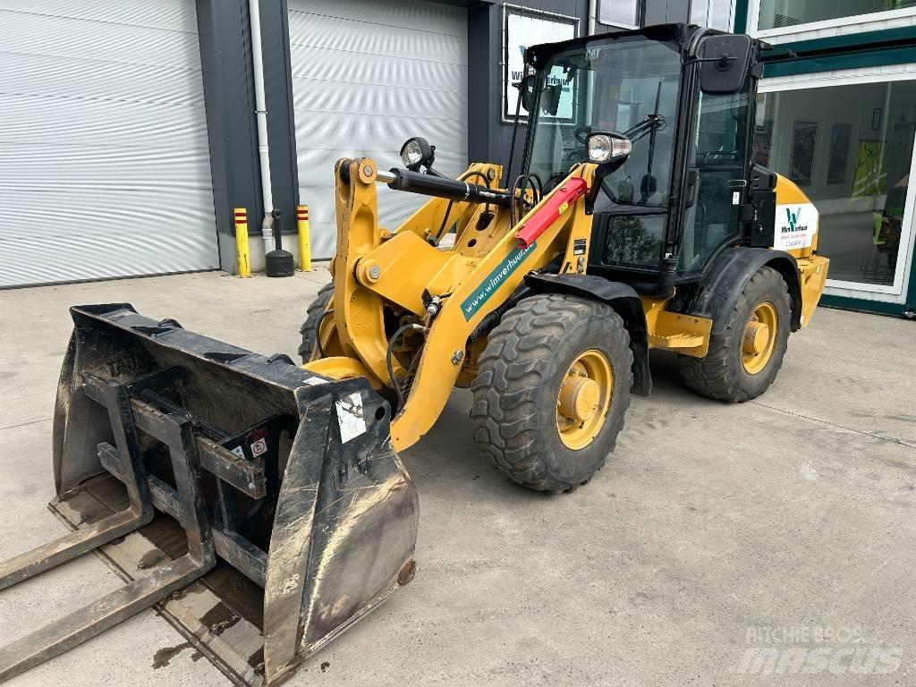 CAT 906 Schrankladers