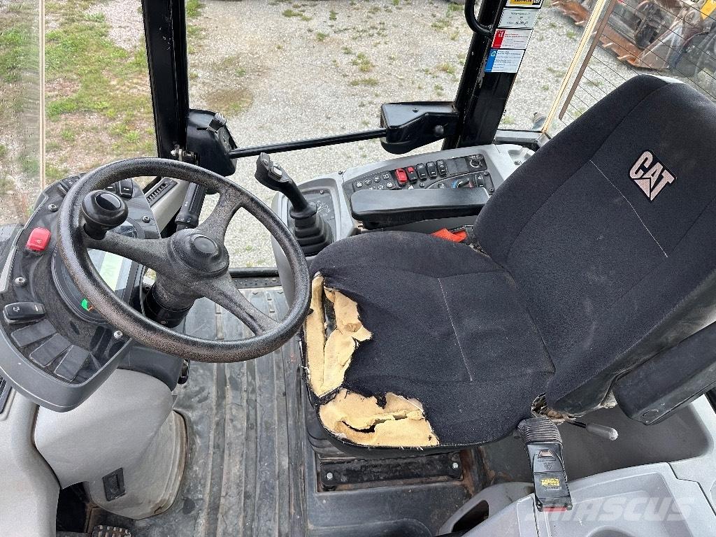 CAT 908M Radlader Wielladers
