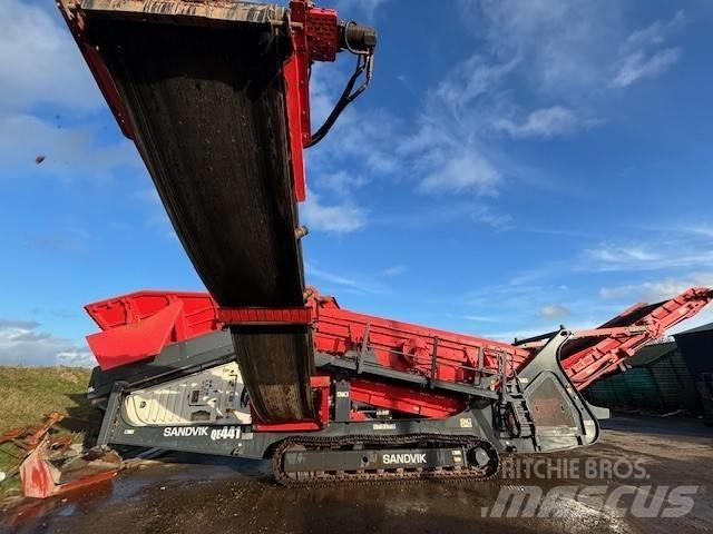 Sandvik QE 441 Mobiele zeefinstallaties