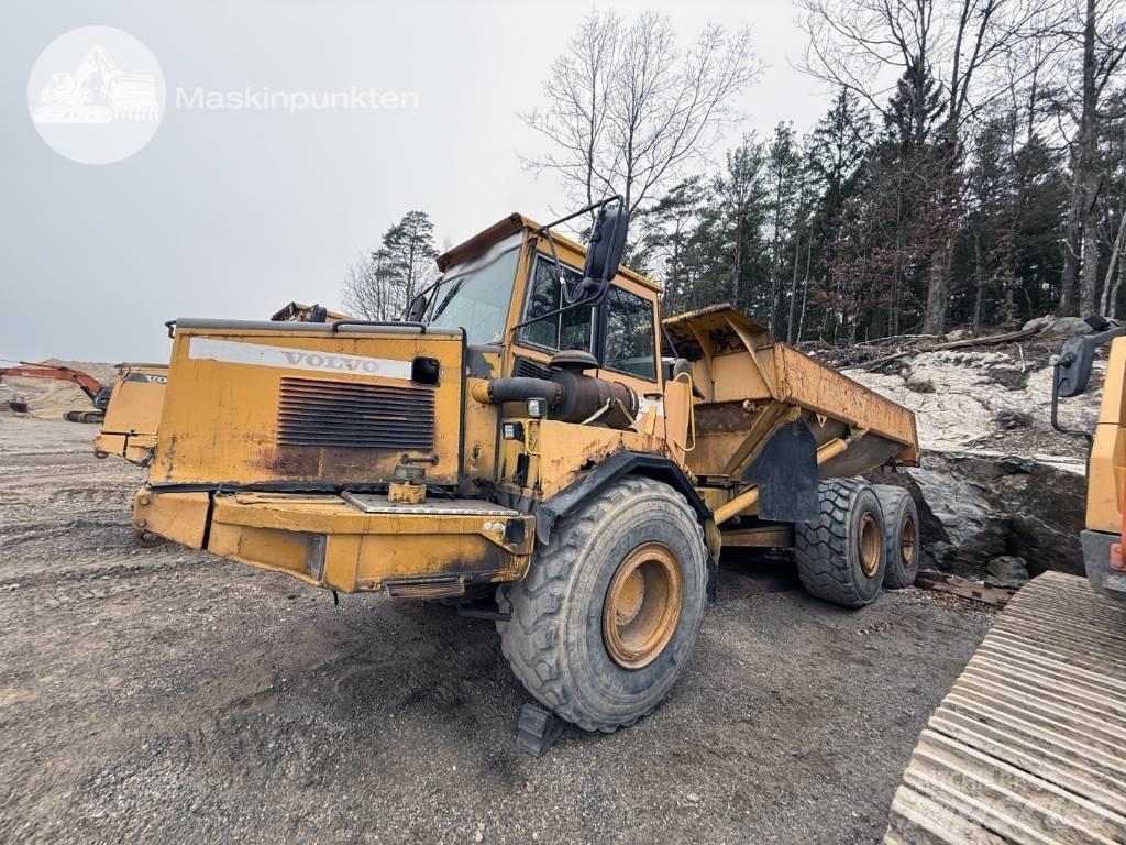 Volvo A 25 C Knik dumptrucks