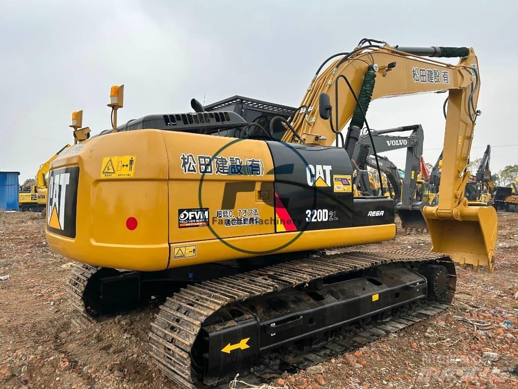 CAT 320 D2L Rupsgraafmachines