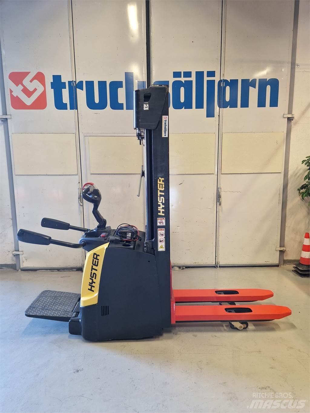 Hyster S1.4S IL Stapelaar meeloop