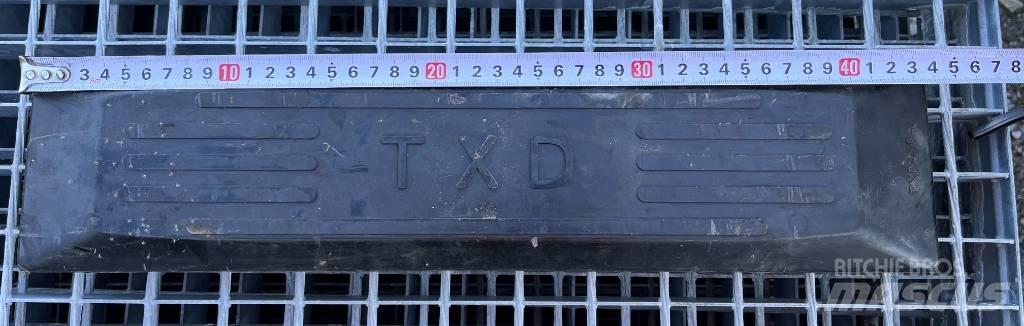  TXD 450A Rupsbanden, kettingen en onderstel