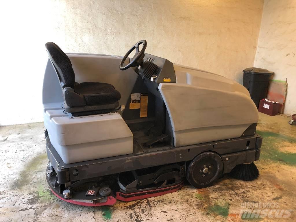 Nilfisk CR 1000 Veegschrobmachines