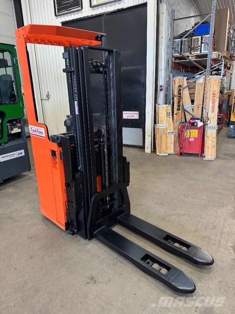 Toyota SSE135L Zelfrijdende stapelaars