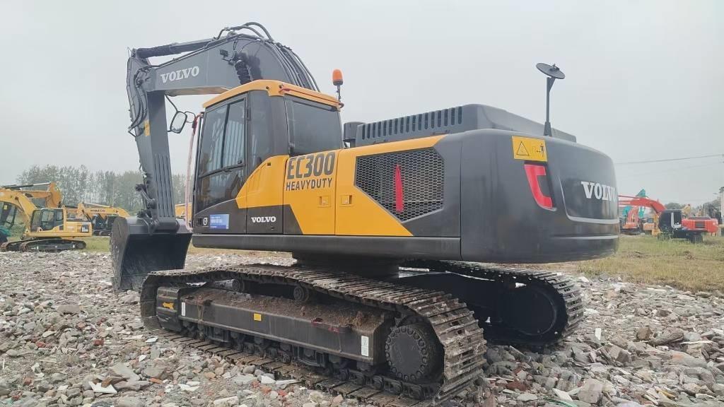 Volvo EC300D Minigraafmachines < 7t