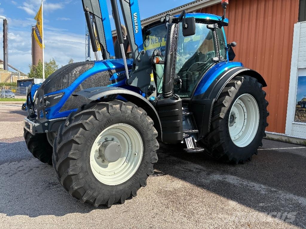 Valtra T 194 Versu Tractoren