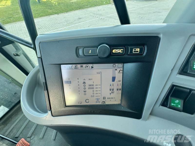 CLAAS AXION 810 Tractoren