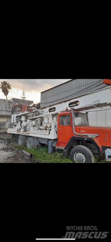  Massarenti SR 3500. Verticale Boorinstallaties