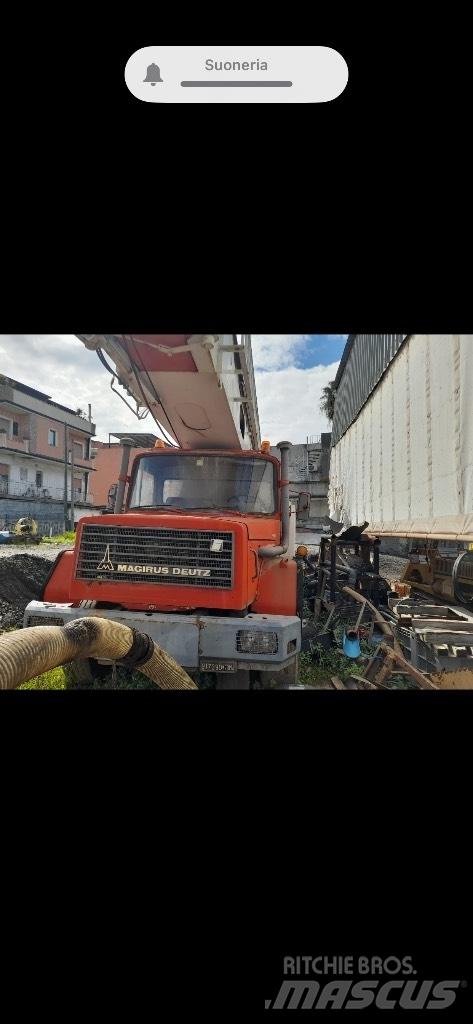  Massarenti SR 3500. Verticale Boorinstallaties