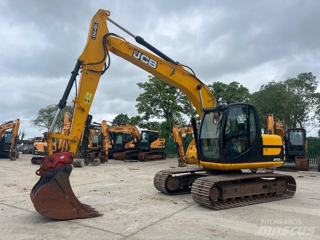 JCB JS 130 Rupsgraafmachines
