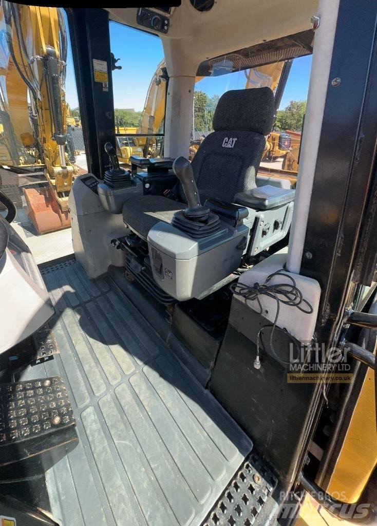CAT 973D Rupsladers