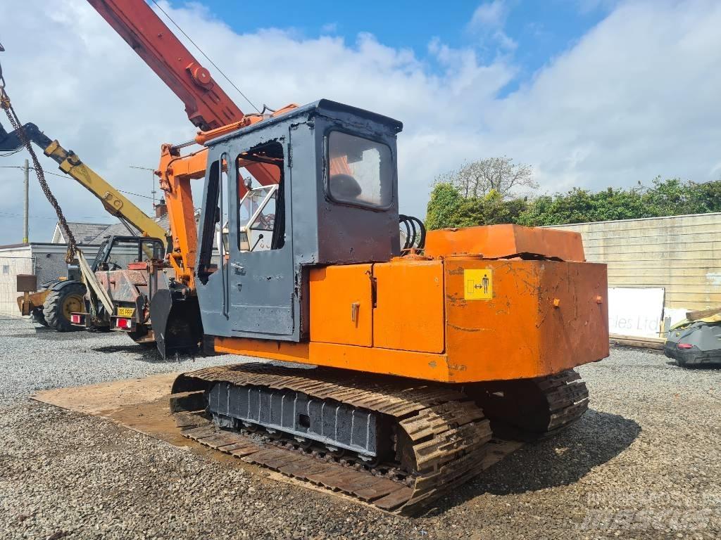 Hitachi UH 02 Minigraafmachines < 7t
