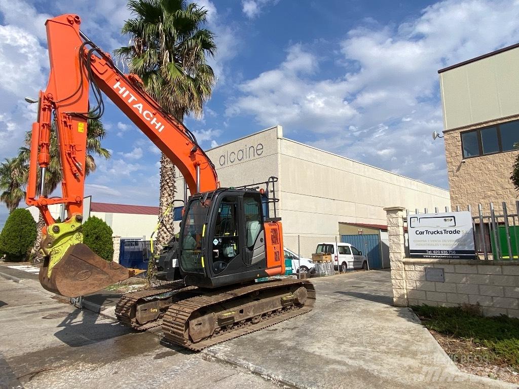 Hitachi ZX 135 US-6 Rupsgraafmachines