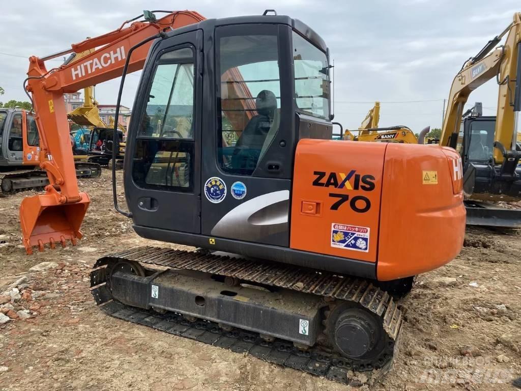 Hitachi ZX 70 Rupsgraafmachines