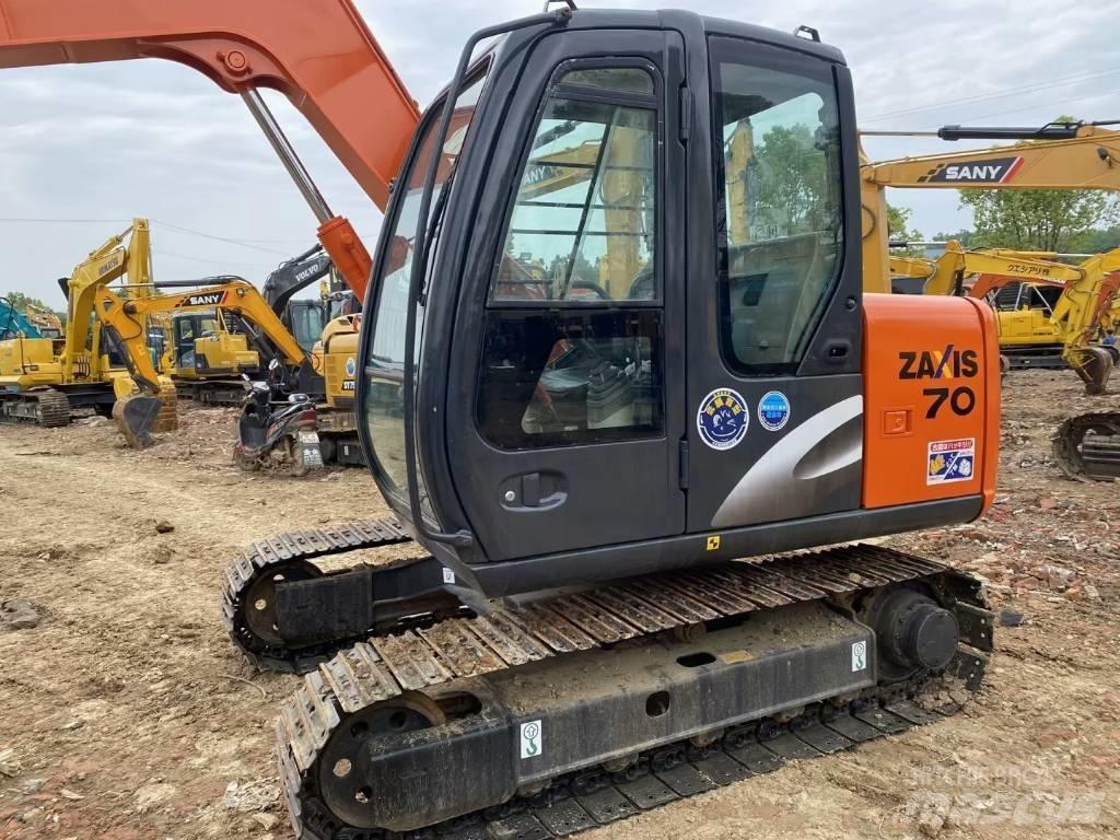 Hitachi ZX 70 Rupsgraafmachines