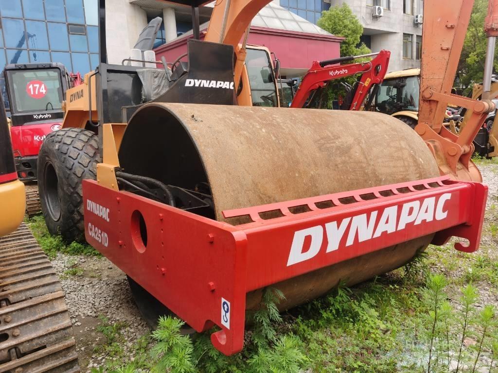 Dynapac CA 251 D Trilrolwalsen