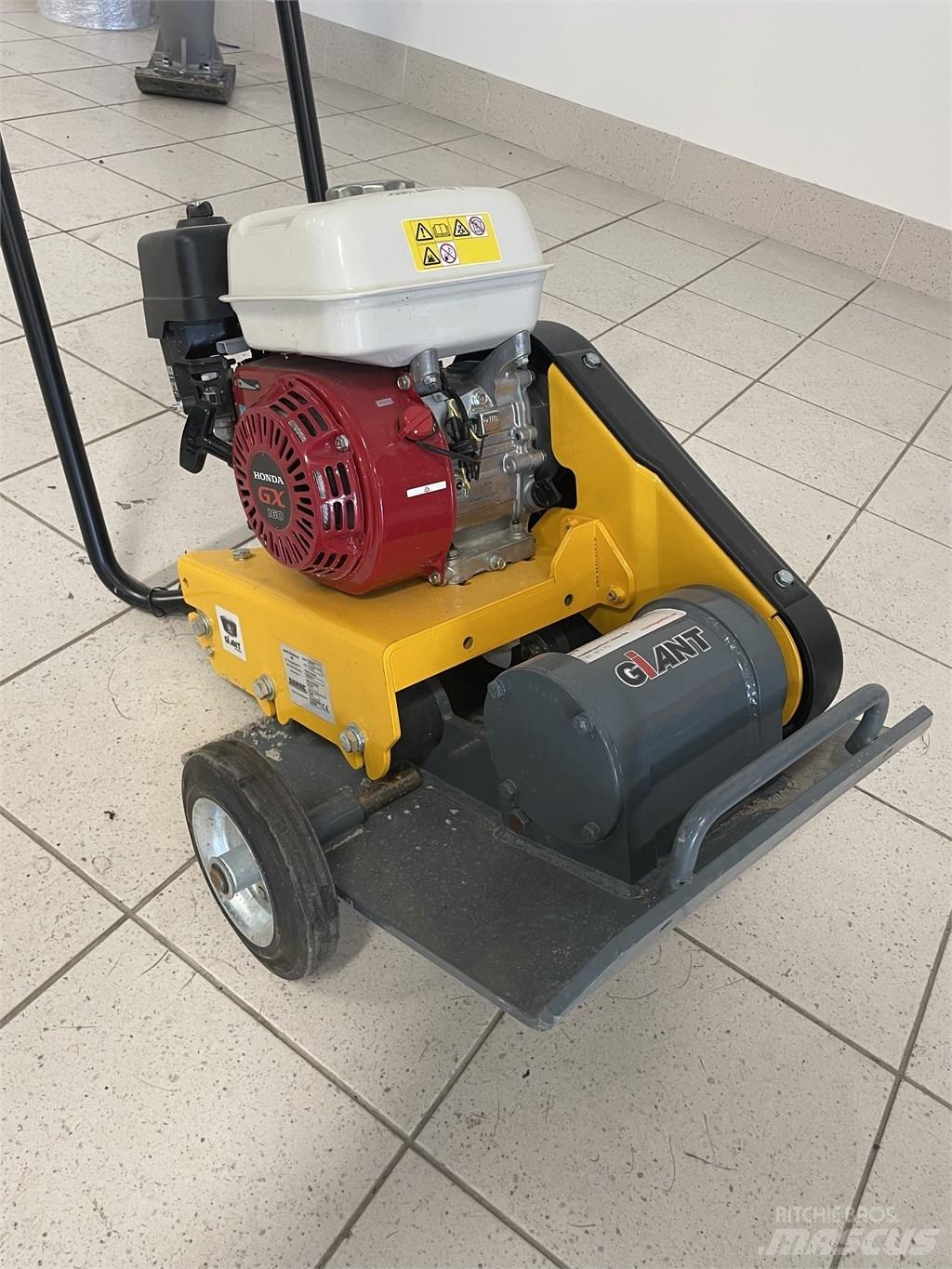 GiANT GP1545G Trilmachines