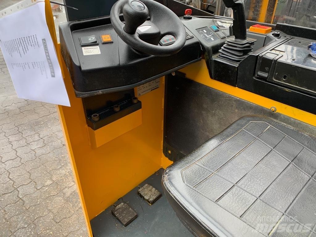 Jungheinrich ESC316 Reachtruck voor hoog niveau