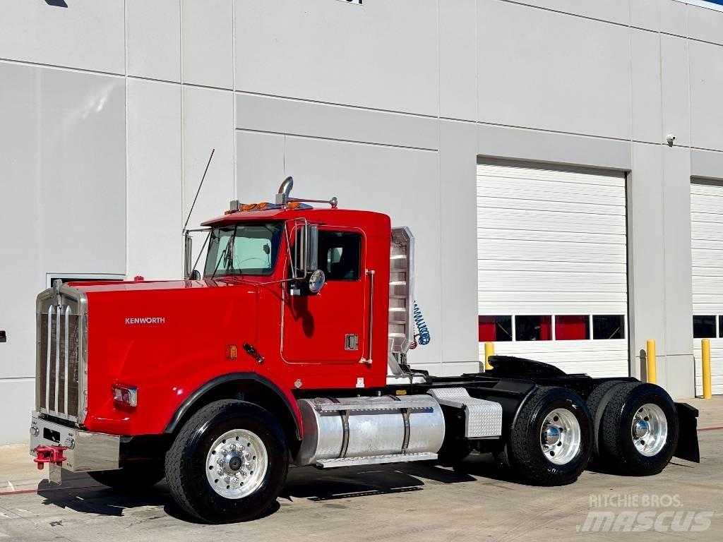 Kenworth T 800 Trekkers