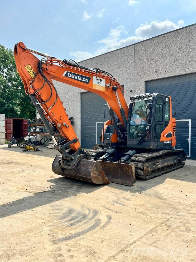 Develon DX 140 LCR-7 Rupsgraafmachines