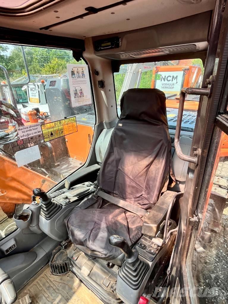 Develon DX 140 LCR-7 Rupsgraafmachines