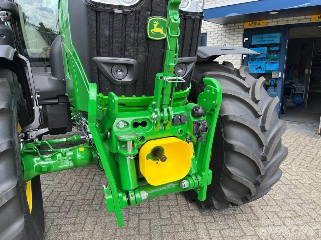 John Deere 6R195 Tractoren