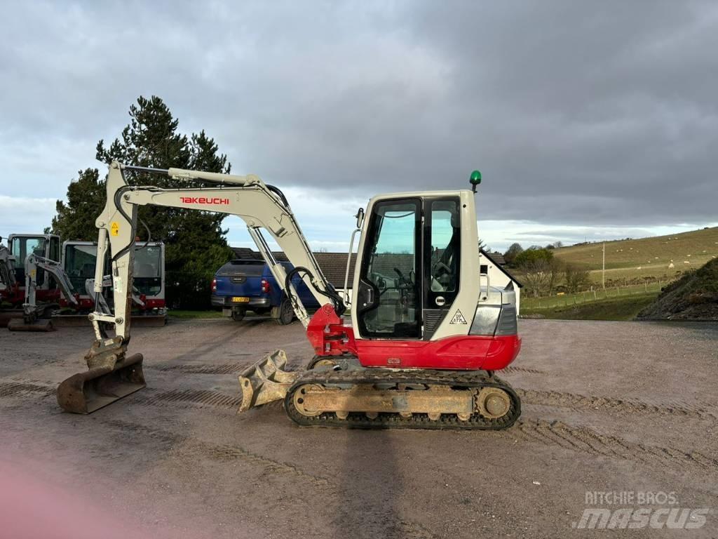 Takeuchi TB 250 Minigraafmachines < 7t