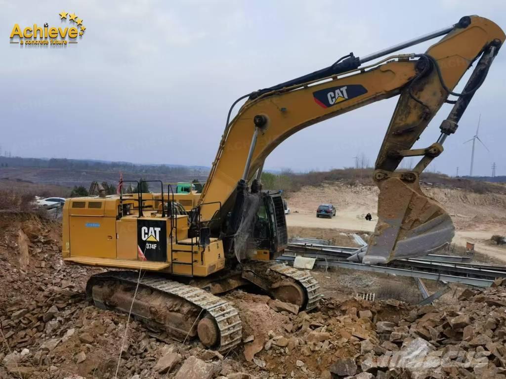 CAT 374 F Rupsgraafmachines