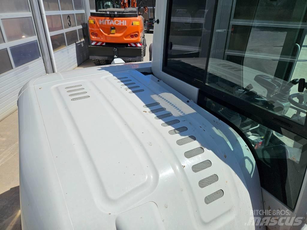 Takeuchi TB295W Wielgraafmachines