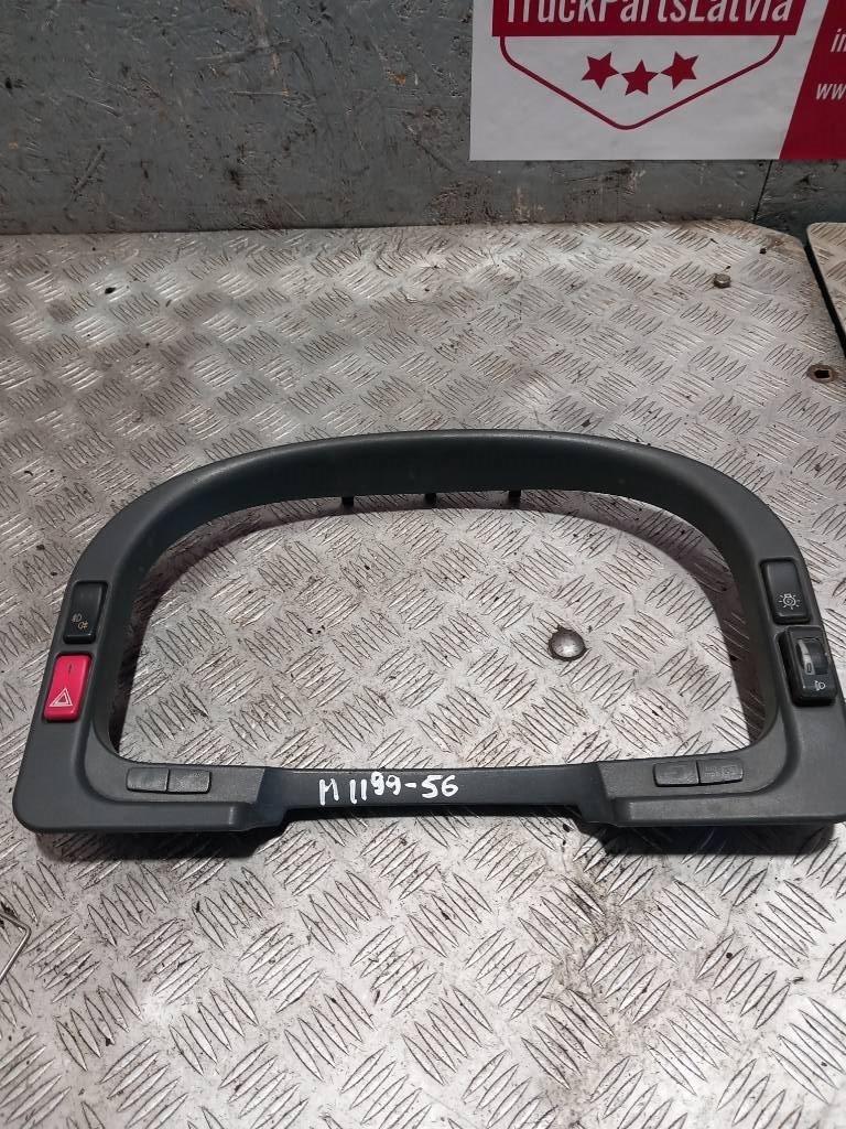 MAN TGM  81617016333 Cabine en interieur