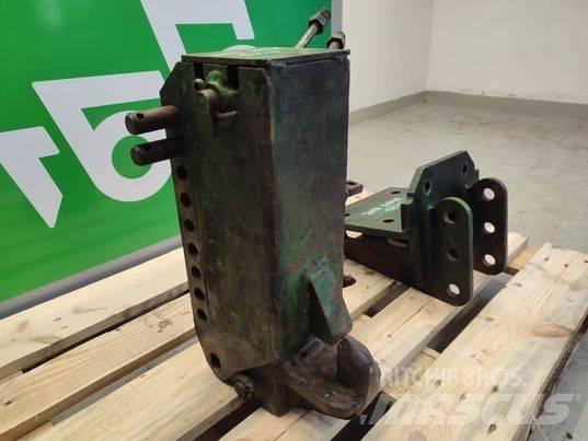 John Deere 3220 hook Cabine en interieur