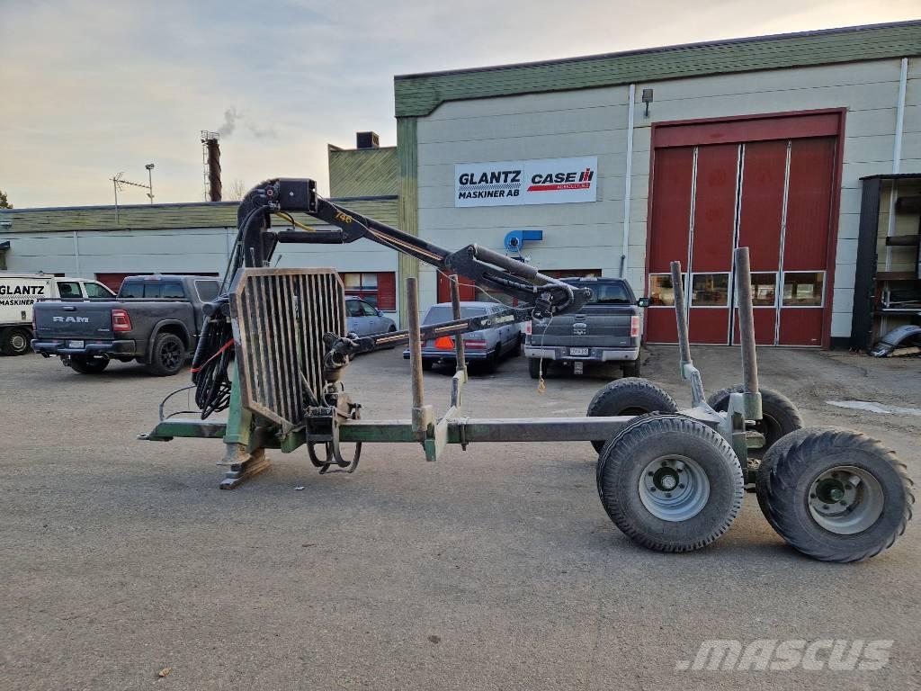 Farma 746 Bosbouwaanhangers