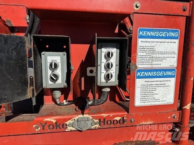 Morbark 6400XT Shredders