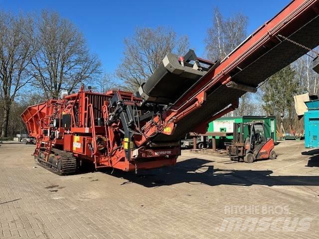 Morbark 6400XT Shredders