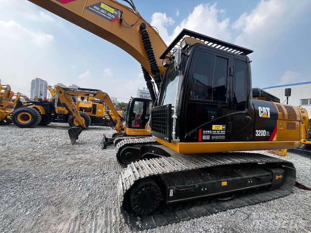 CAT 320 D2L Rupsgraafmachines