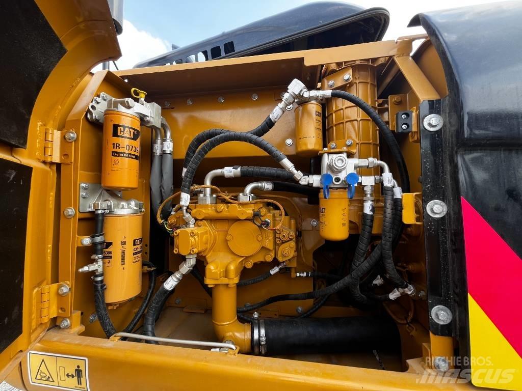 CAT 320 D2L Rupsgraafmachines