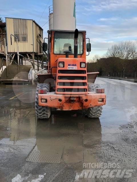 Fiat-Kobelco W110 Wielladers
